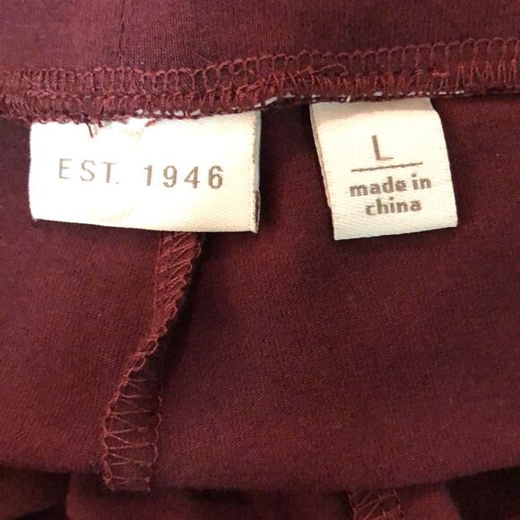 Est. 1946 leggings  - Picture 3 of 5